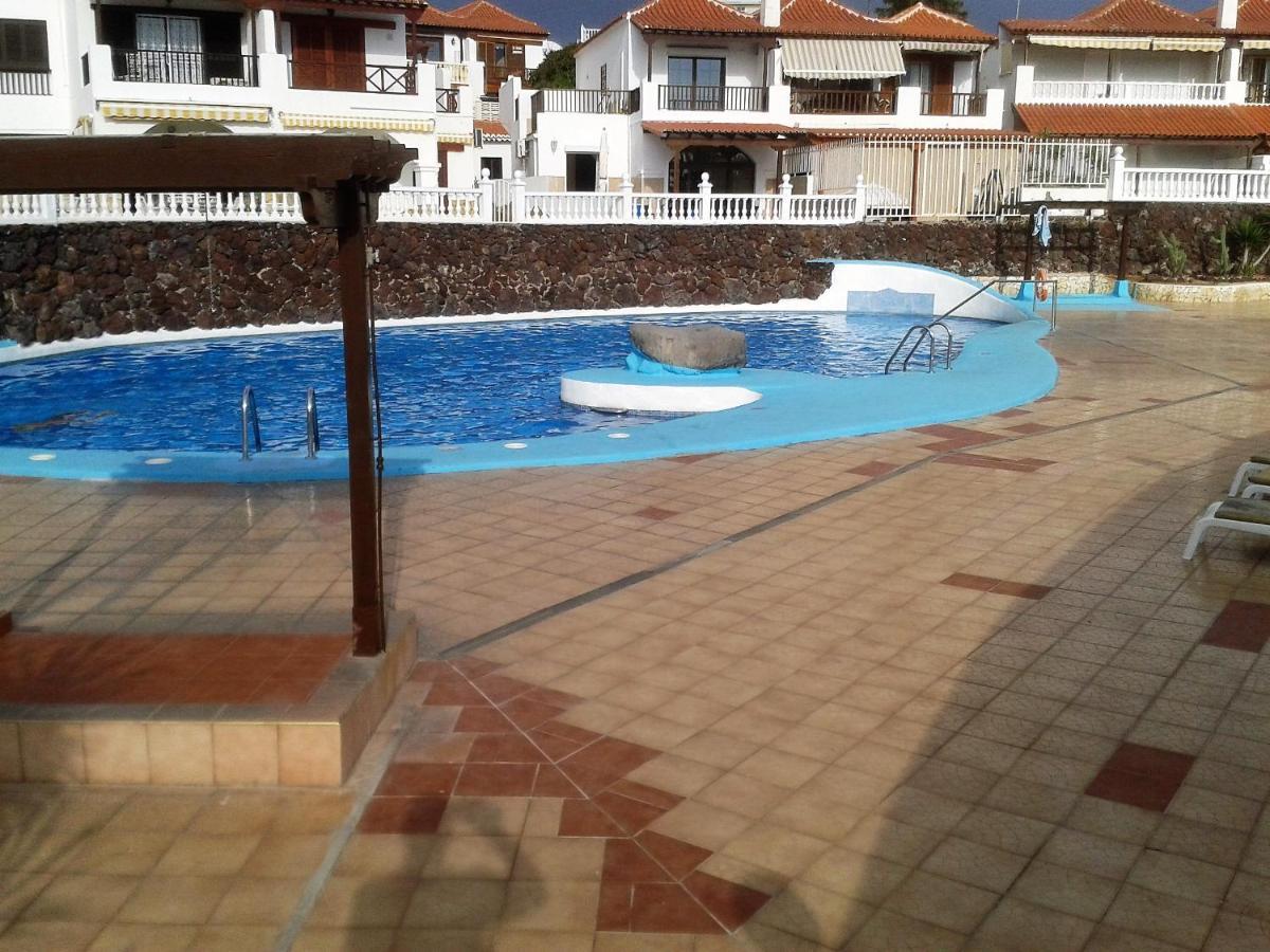 Bambu Apartment Arona  Luaran gambar